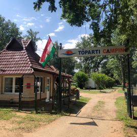 Viesnīca Tóparti Camping pilsētā Tisžafīreda