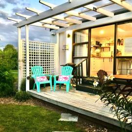 Rustling Oaks NZ Tropical Tiny House, hotel Tamahere-ben