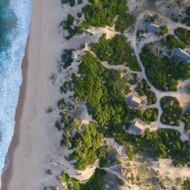 Singila Ocean Lodge, хотел в Инямбане
