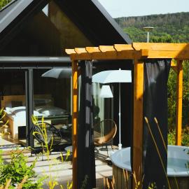 Wiesenglück Tiny House Hotel, מלון בהיילבאד הייליגנשטאדט