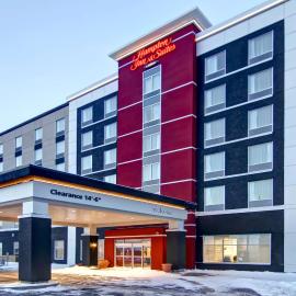 Hampton Inn & Suites by Hilton Grande Prairie, отель в городе Гранд-Прери
