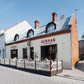 Haapsalu में, होटल Hermannuse Maja