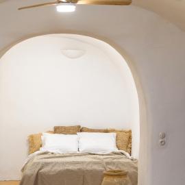 Caval I, hotell i Fira