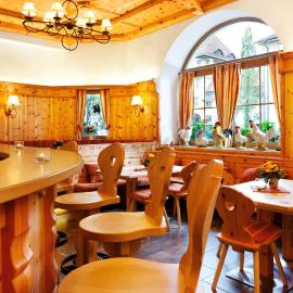 Hotel Hahn, хотел в Мюнхен