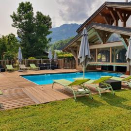 Café-Hôtel Le Morillon, Domaine du Grand Massif-Samoëns, hotel in Morillon