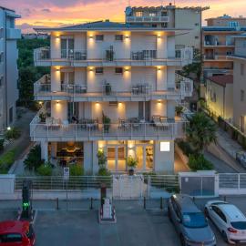 Hotel Riva e Mare, hotelli Riminillä