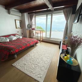 Skyline - Dante vista Mare parcheggio Borgo Maggiore, hotel em Valdragone