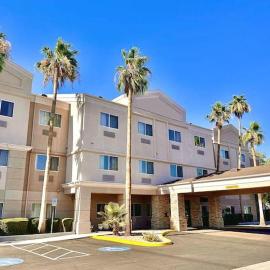 Baymont by Wyndham Phoenix North, hotelli kohteessa Phoenix