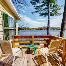 King Birch Lake Home, Unit 10 โรงแรมในAlton