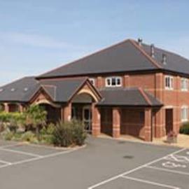 Moreton Park Hotel