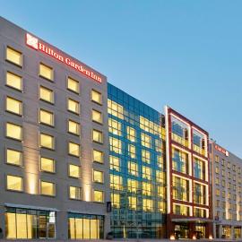 Hilton Garden Inn Dubai, Mall Avenue, hotel i Dubai