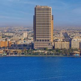 DoubleTree by Hilton Sharjah Waterfront Hotel And Residences, khách sạn ở Sharjah