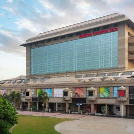 Hilton Garden Inn New Delhi/Saket, хотел в Ню Делхи