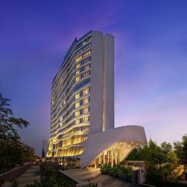 Viesnīca DoubleTree by Hilton Ahmedabad pilsētā Amdāvāda