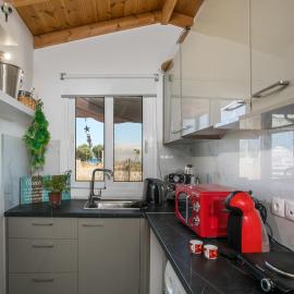 Marco Beach Tiny House – hotel w mieście Faliraki