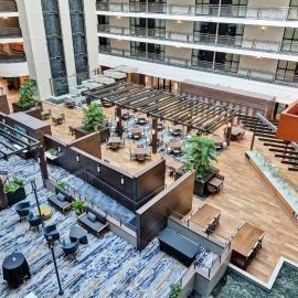Embassy Suites by Hilton Minneapolis Airport，布盧明頓的飯店
