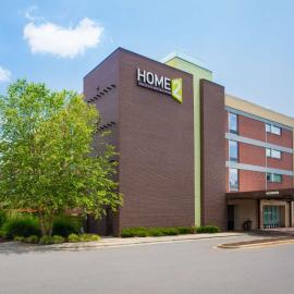 Home2 Suites Charlotte I-77 South، فندق في تشارلوت