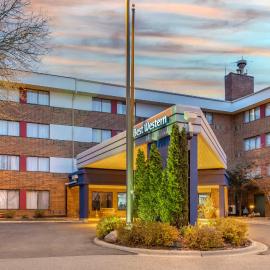 Best Western Bloomington Edina - Minneapolis，位于布卢明顿的酒店