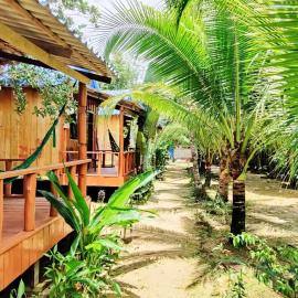 Mangrove Beach Bungalows, hotel em Koh Rong Sanloem