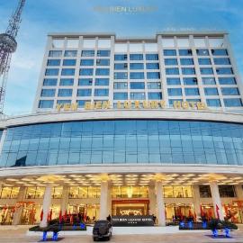 YEN BIEN LUXURY HOTEL، فندق في ها زانغ