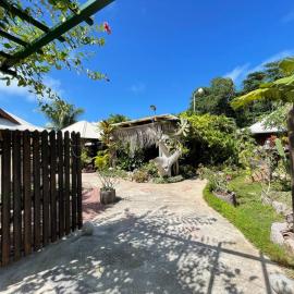 La Digue Holiday Villa, hotel v La Digue