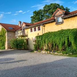Divas Upes SPA hotel Koknese, готель у місті Koknese