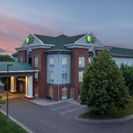 Holiday Inn Express & Suites Superior by IHG