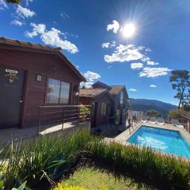 Valle de Bravo में, होटल Cabañas Tr'eje