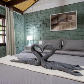 Breeze Bungalows, hotel em Ko Lanta
