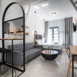 Phìlus, Nilie Hospitality MGMT, hotelli Thessalonikissa