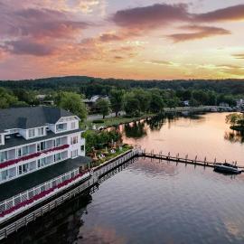 Mill Falls Resort Collection at the Lake โรงแรมในเมเรดิธ