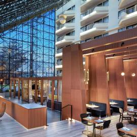 DoubleTree by Hilton Hotel Newark Airport, hotel em Newark