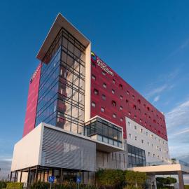 Ramada Encore by Wyndham Queretaro, hotel en Querétaro