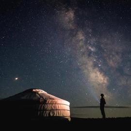 Kyzylkum Nights Camp & Family Yurt – hotel w mieście Nurata