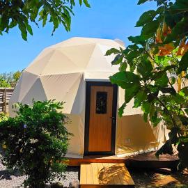 Domaine de l'Anse dome avec spa privé, hotel v destinácii Petite Île