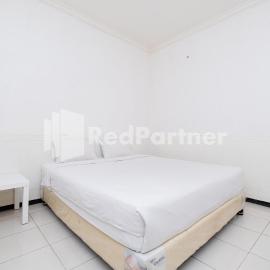 Dukuh Kupang Residence Mitra RedDoorz, hotel a Surabaya