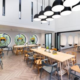 Blu Monkey Hub and Hotel Krabi Town，喀比的飯店