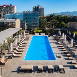 Holiday Inn - Tbilisi by IHG，位于第比利斯的酒店
