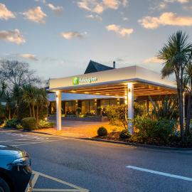 Holiday Inn Reading South M4 Jct 11 by IHG โรงแรมในเรดดิ้ง
