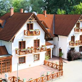 Hotel Sunshine Balatonlelle, hotel v destinaci Balatonlelle