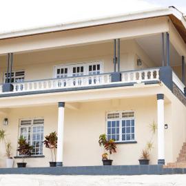 La Maison 29, מלון ברוזו
