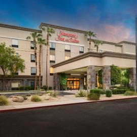 Hampton Inn & Suites Phoenix North/Happy Valley, hotelli kohteessa Phoenix