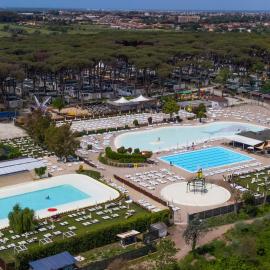 Fabulous village, hotel din Casal Palocco