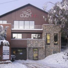 Duck Inn Mt Buller, hotel en Mount Buller