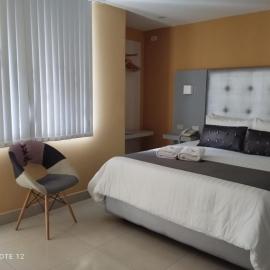 Hotel Dibeni Pereira, готель у місті Перейра