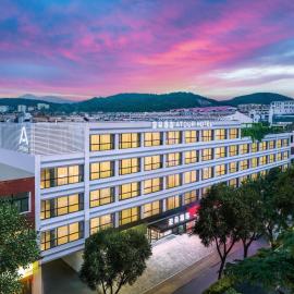 Atour Hotel Jinan Shungeng Covention and Exhibition Center Bayi Overpass, hotel in Jinan