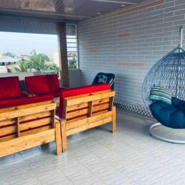Immeuble Adam, отель в Ломе