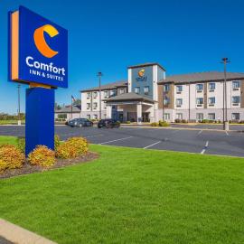 Comfort Inn & Suites Cave City, hotel in Cave City