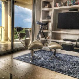 Designer Condo - with Sauna, hotel em Lowlands