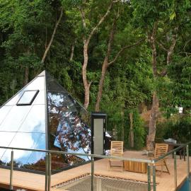 The Pyramid - Glamping at Karuna El Nido, hotell i El Nido